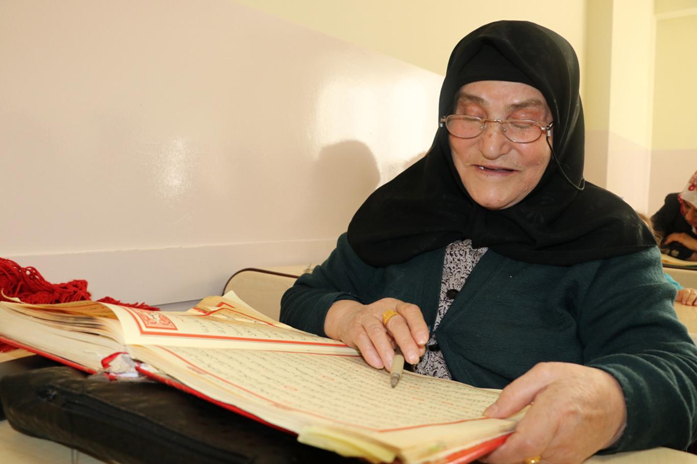 Kur'an okuma hayaline 78 yaşında erişti
